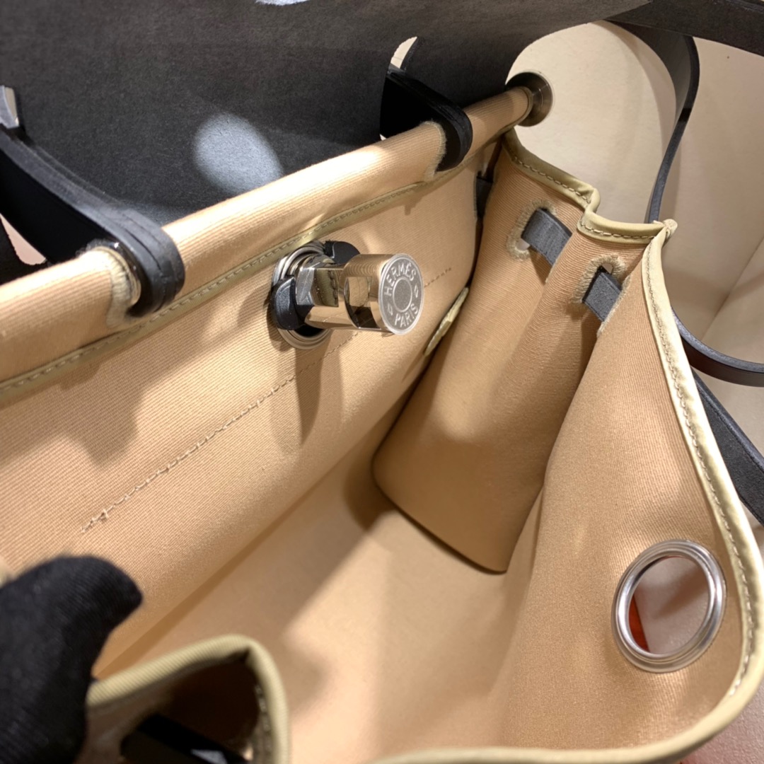 에르메스 에르백31 트렌치 블랙 은장